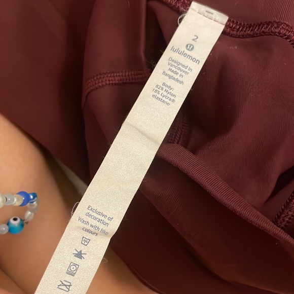 Maroon lululemon leggings - Picture 4 of 4
